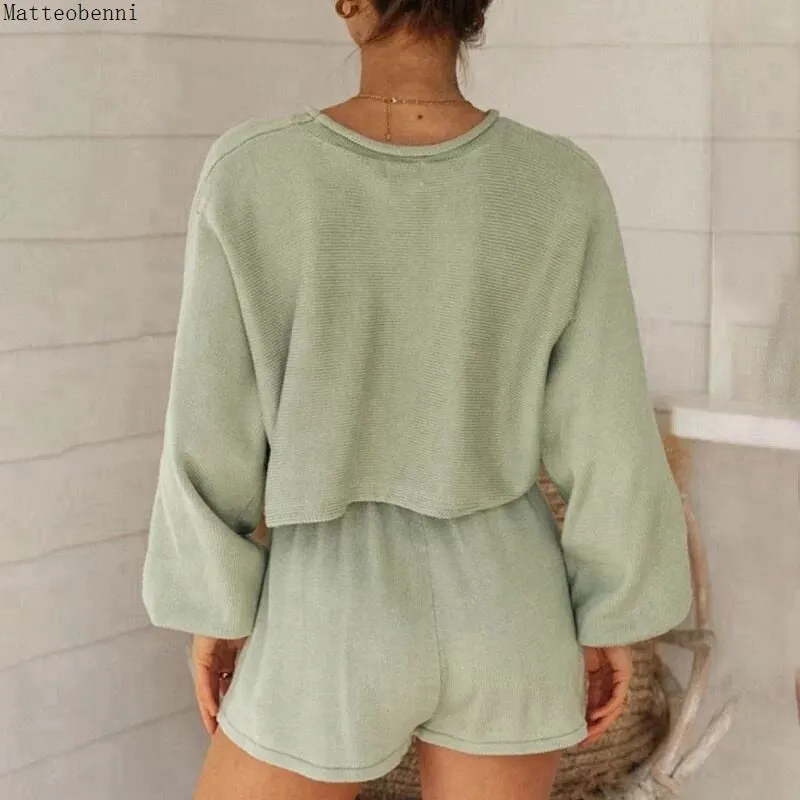 Comfy Solid Sweater and Shorts Set