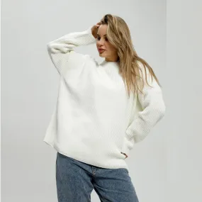 Patricia Woman Solid Color Round Neck Sweater