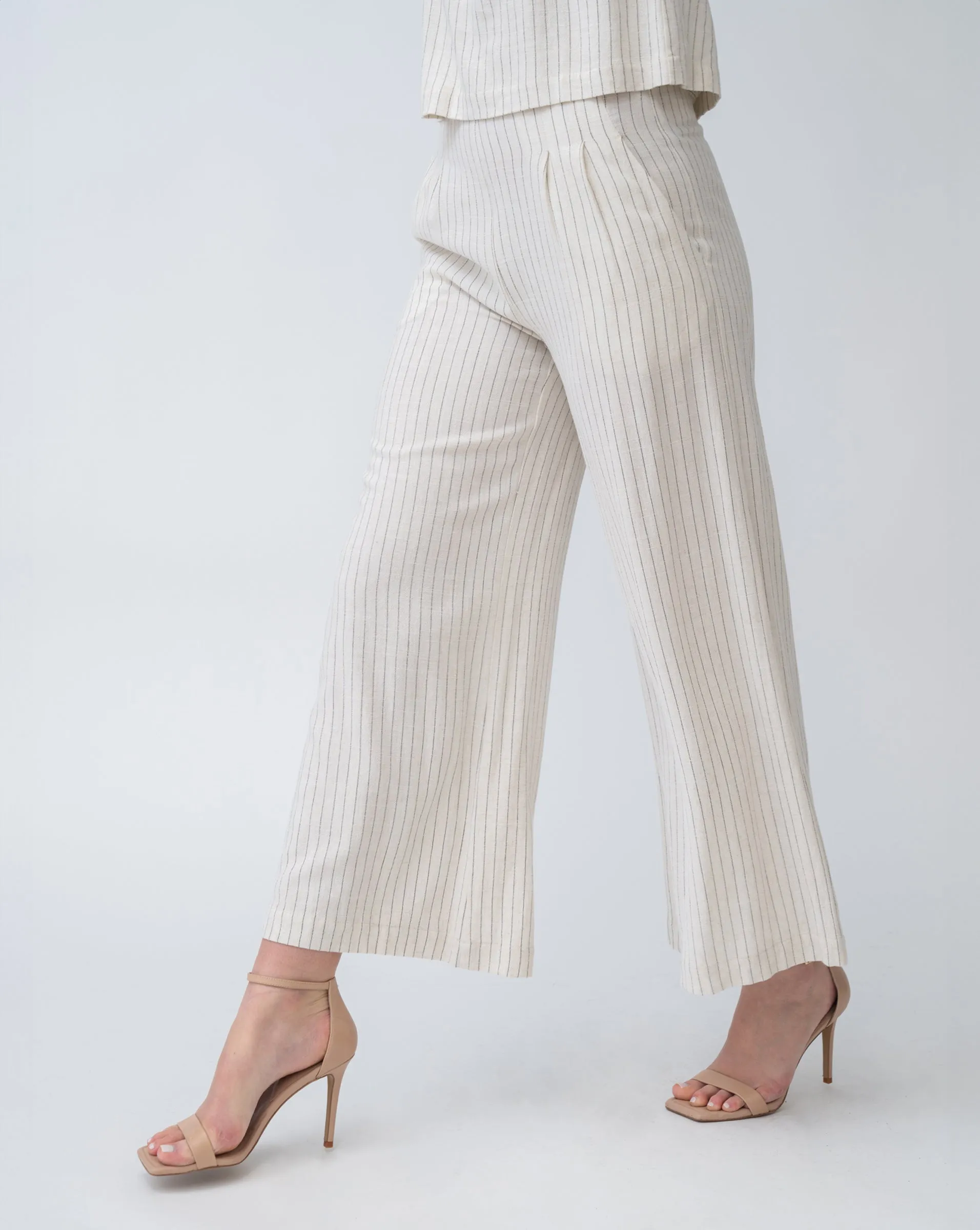 Pinstripe Pleated Linen Blend Pant